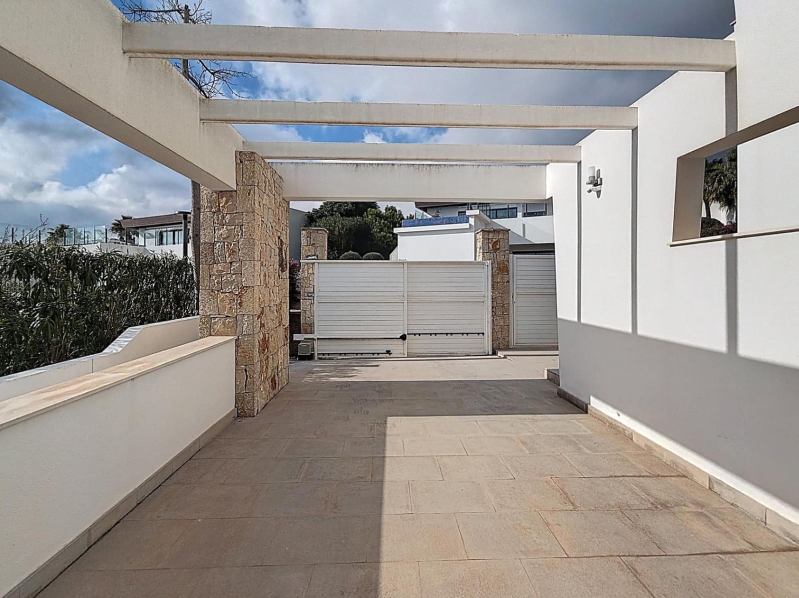 4 bedroom Villa for sale in Benitachell / Benitatxell with pool - € 1,499,000 (Ref: 9802828)