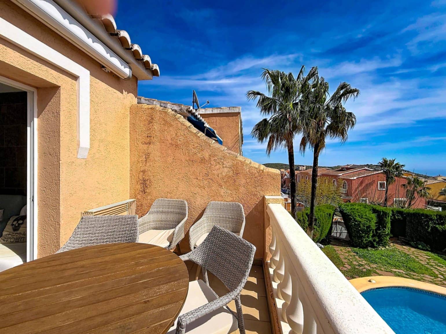 Apartamento de 2 habitaciones en Benitachell / Benitatxell en venta con piscina - 239.000 € (Ref: 9802830)