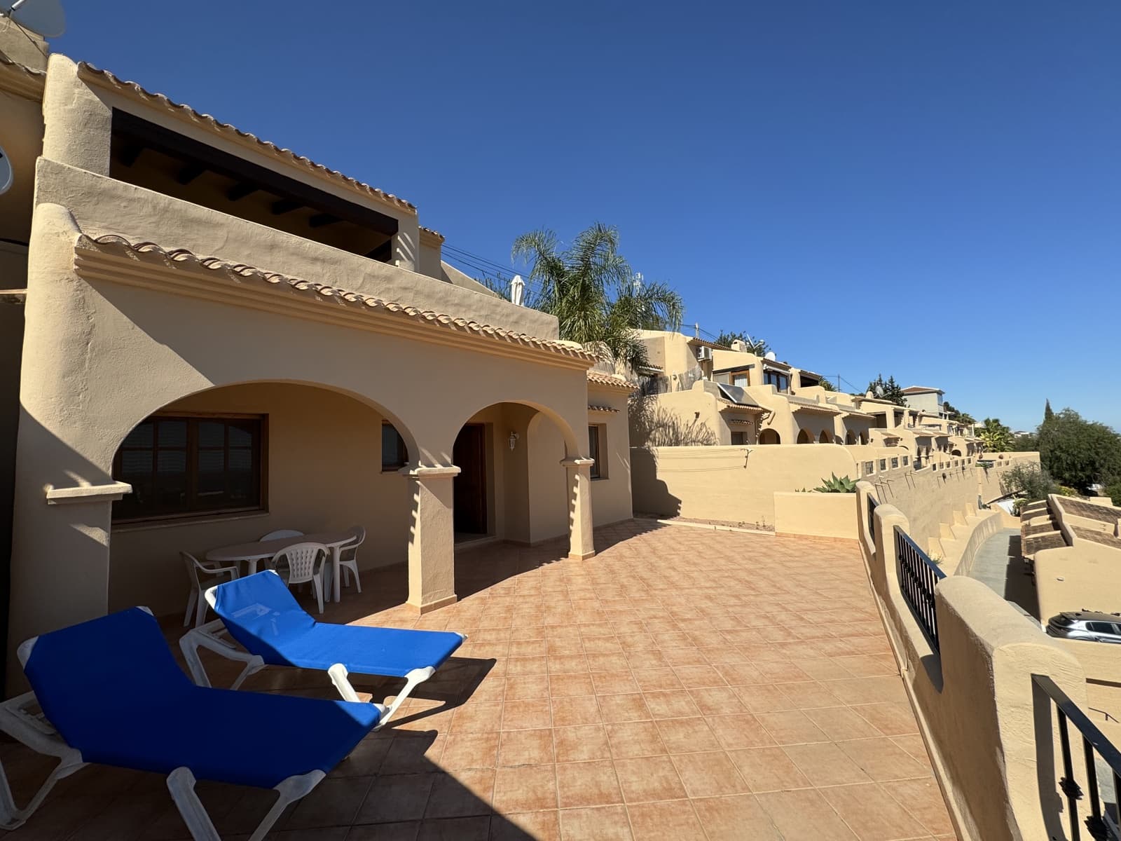 3 camera da letto Villetta Bifamiliare da affitare come casa vacanza in Moraira con piscina garage - 600 € (Rif: 4120509)