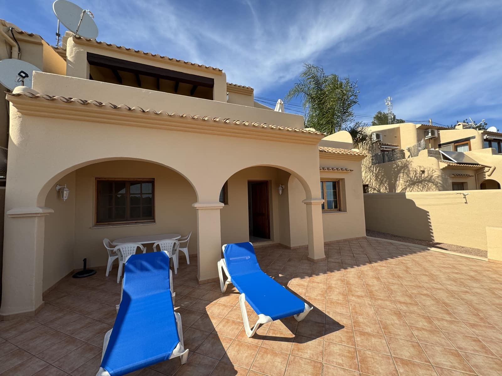 3 camera da letto Villetta Bifamiliare da affitare come casa vacanza in Moraira con piscina garage - 600 € (Rif: 4120509)
