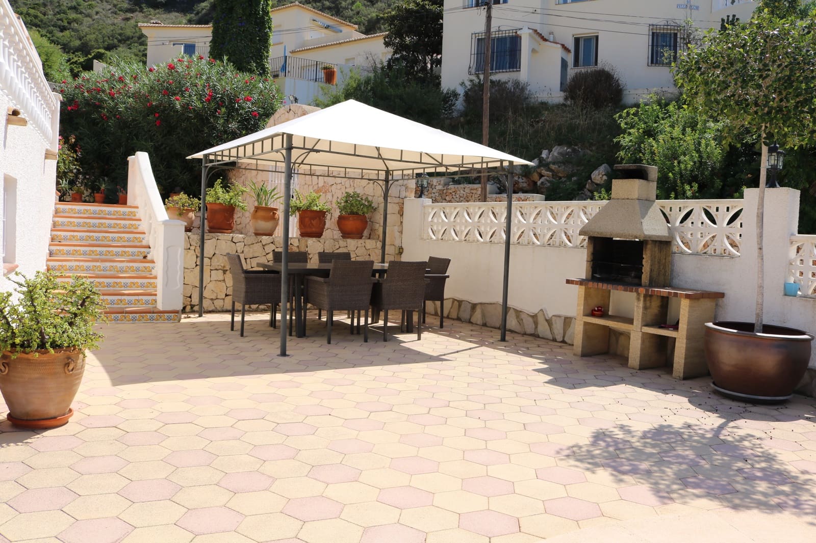 3 bedroom Villa for holiday rental in Moraira with pool garage - € 850 (Ref: 4120522)