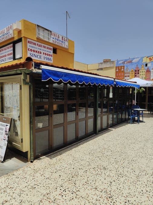 Commercial for sale in Playa del Ingles - € 210,000 (Ref: 10001018)