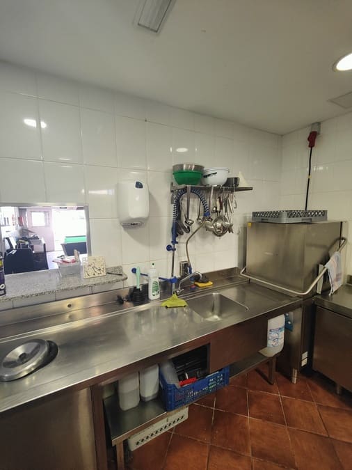 Commercial for sale in Playa del Ingles - € 130,000 (Ref: 10001019)