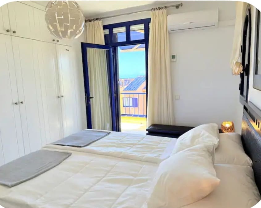 4 bedroom Townhouse for sale in Maspalomas with pool - € 750,000 (Ref: 10065533)