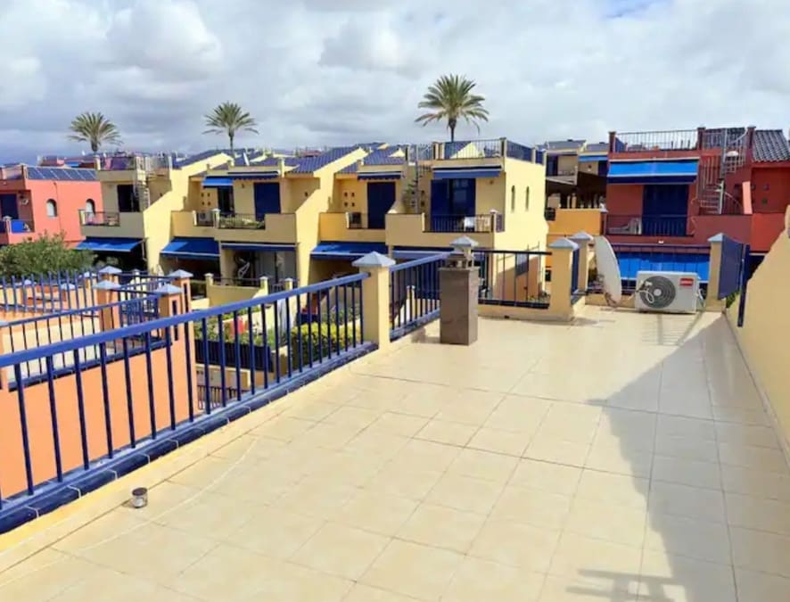 4 bedroom Townhouse for sale in Maspalomas with pool - € 750,000 (Ref: 10065533)