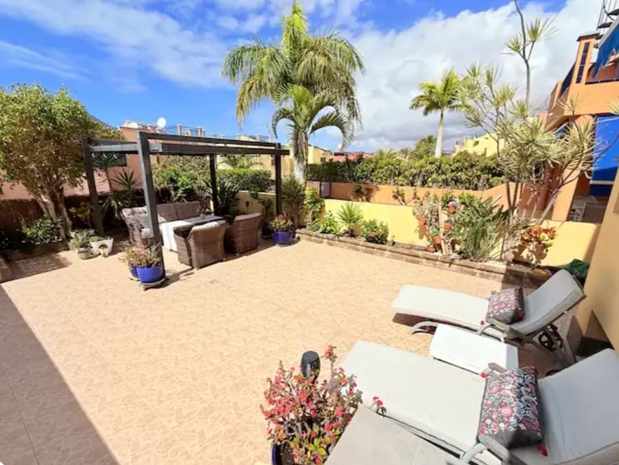4 bedroom Townhouse for sale in Maspalomas with pool - € 750,000 (Ref: 10065533)