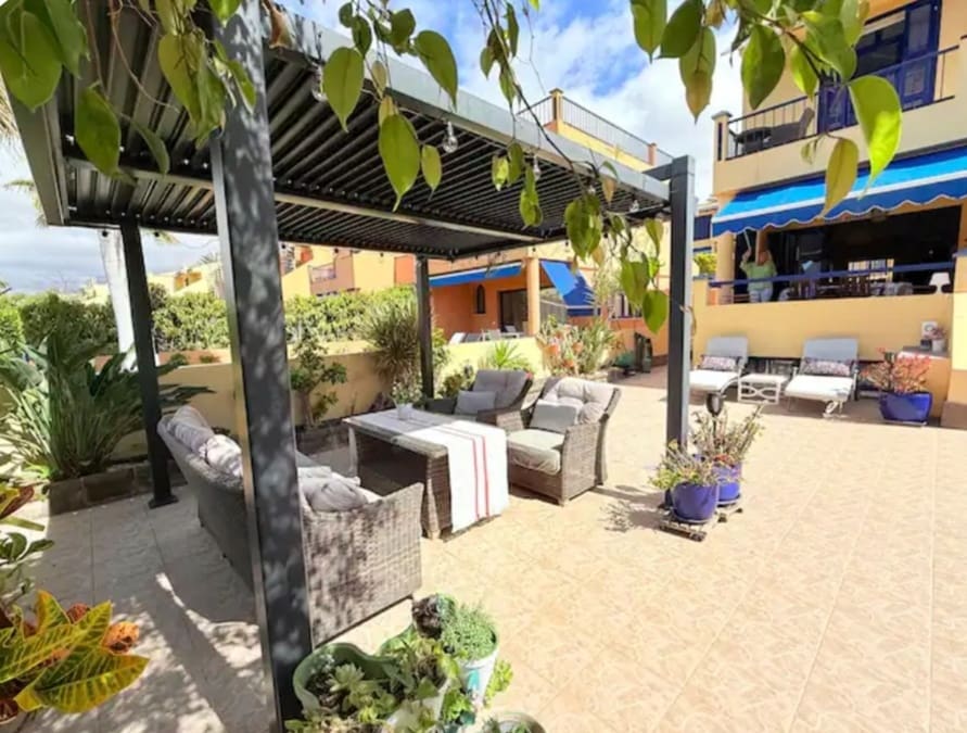 4 bedroom Townhouse for sale in Maspalomas with pool - € 750,000 (Ref: 10065533)