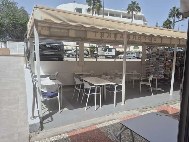 Comercial para venda em Playa del Inglés, San Bartolomé de Tirajana - 50 000 € (Ref: 10088540)