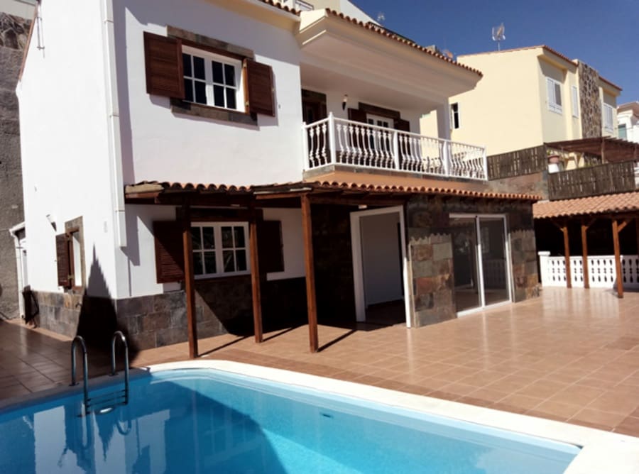 3 soveværelse Villa til salg i Arguineguin med swimmingpool - € 735.000 (Ref: 7655448)