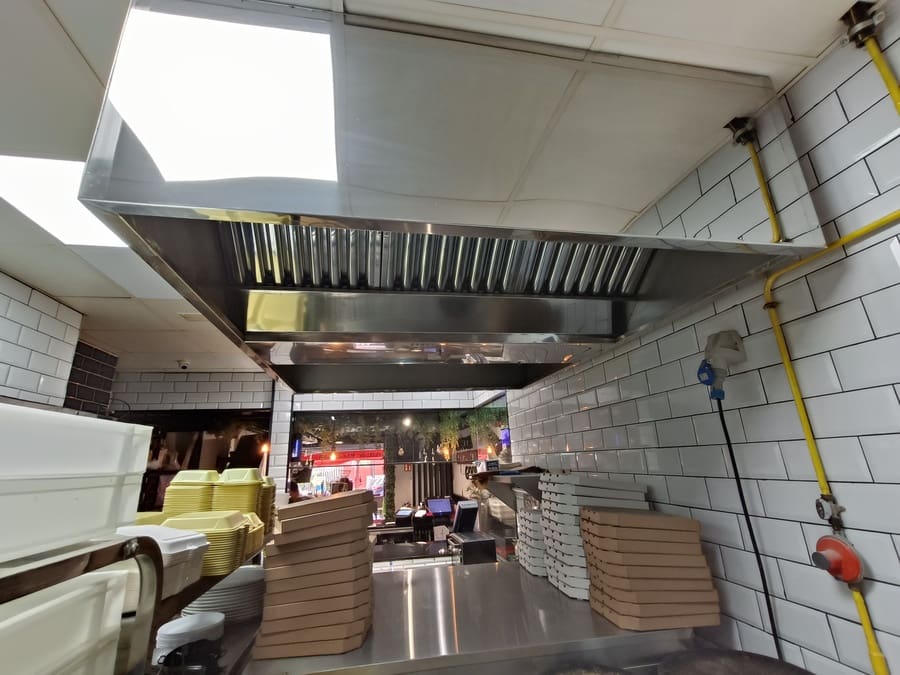 Erhverv til salg i San Fernando - € 155.000 (Ref: 8002655)