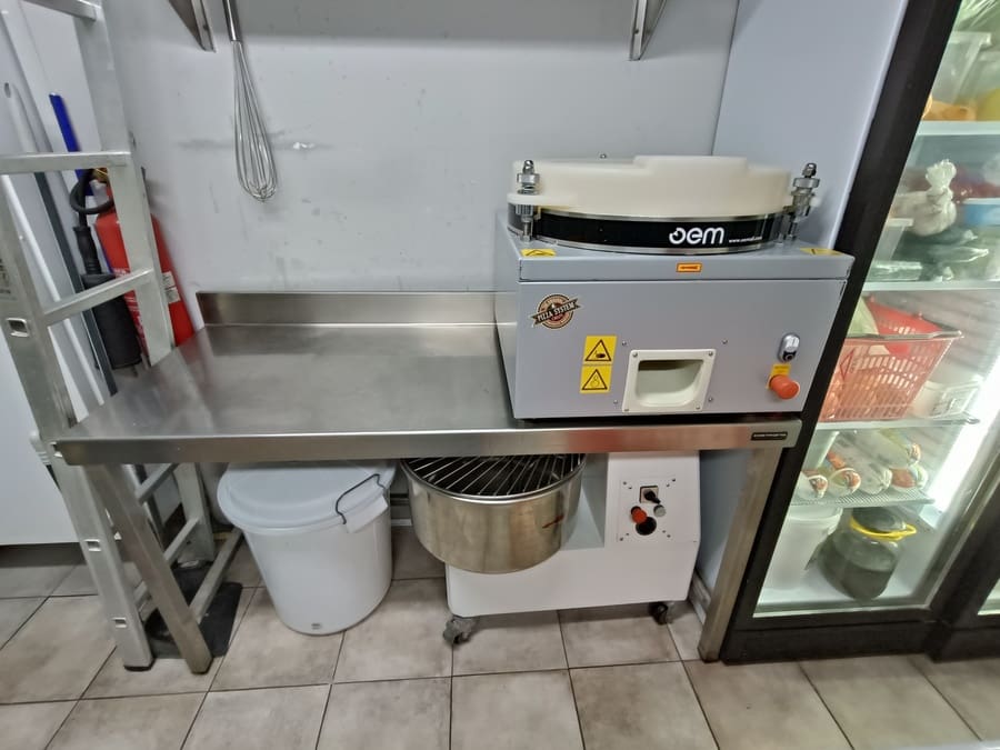 Erhverv til salg i San Fernando - € 155.000 (Ref: 8002655)