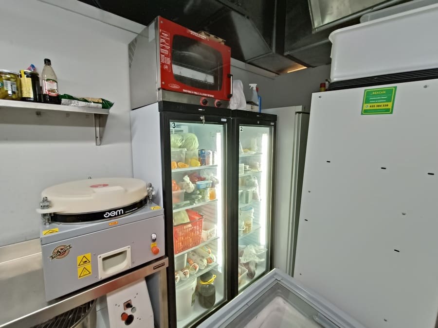 Erhverv til salg i San Fernando - € 155.000 (Ref: 8002655)