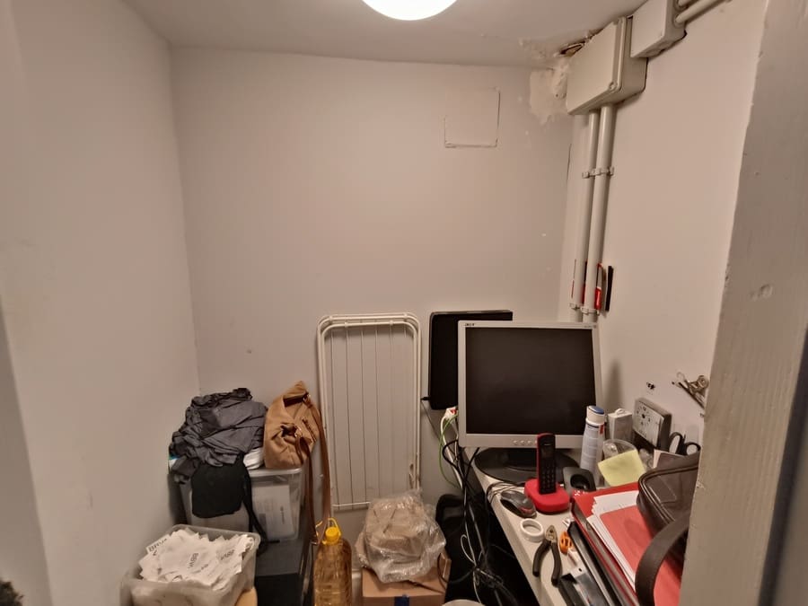 Erhverv til salg i San Fernando - € 155.000 (Ref: 8002655)