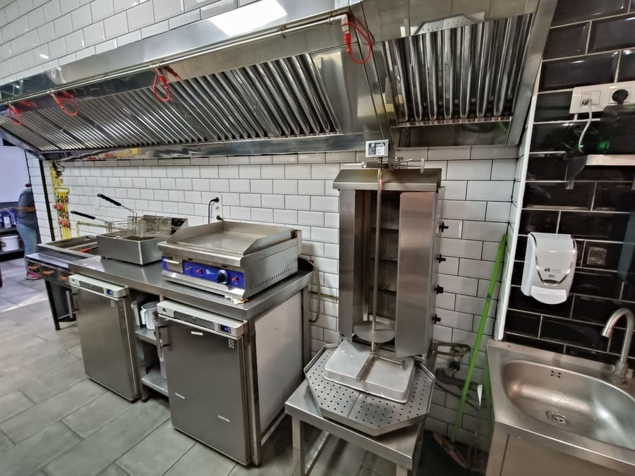 Erhverv til salg i San Fernando - € 155.000 (Ref: 8002655)