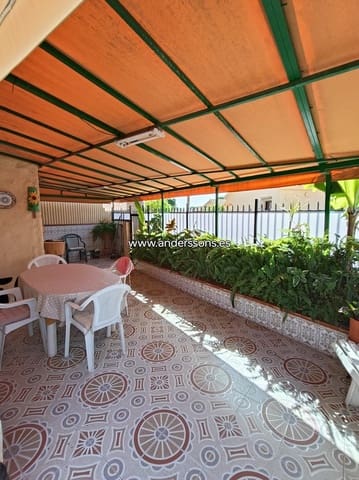 2 bedroom Bungalow for sale in Playa del Inglés, San Bartolomé de Tirajana with pool - € 515,000 (Ref: 8635047)