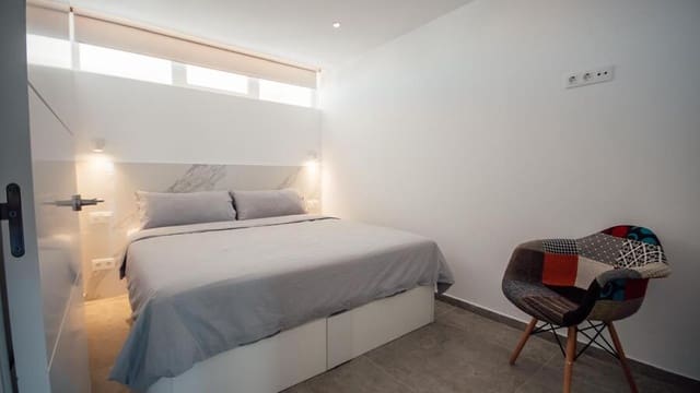 1 bedroom Apartment for sale in Playa del Inglés, San Bartolomé de Tirajana with pool garage - € 320,000 (Ref: 9175884)