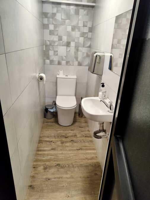 Erhverv til salg i Amadores - € 165.000 (Ref: 9301899)