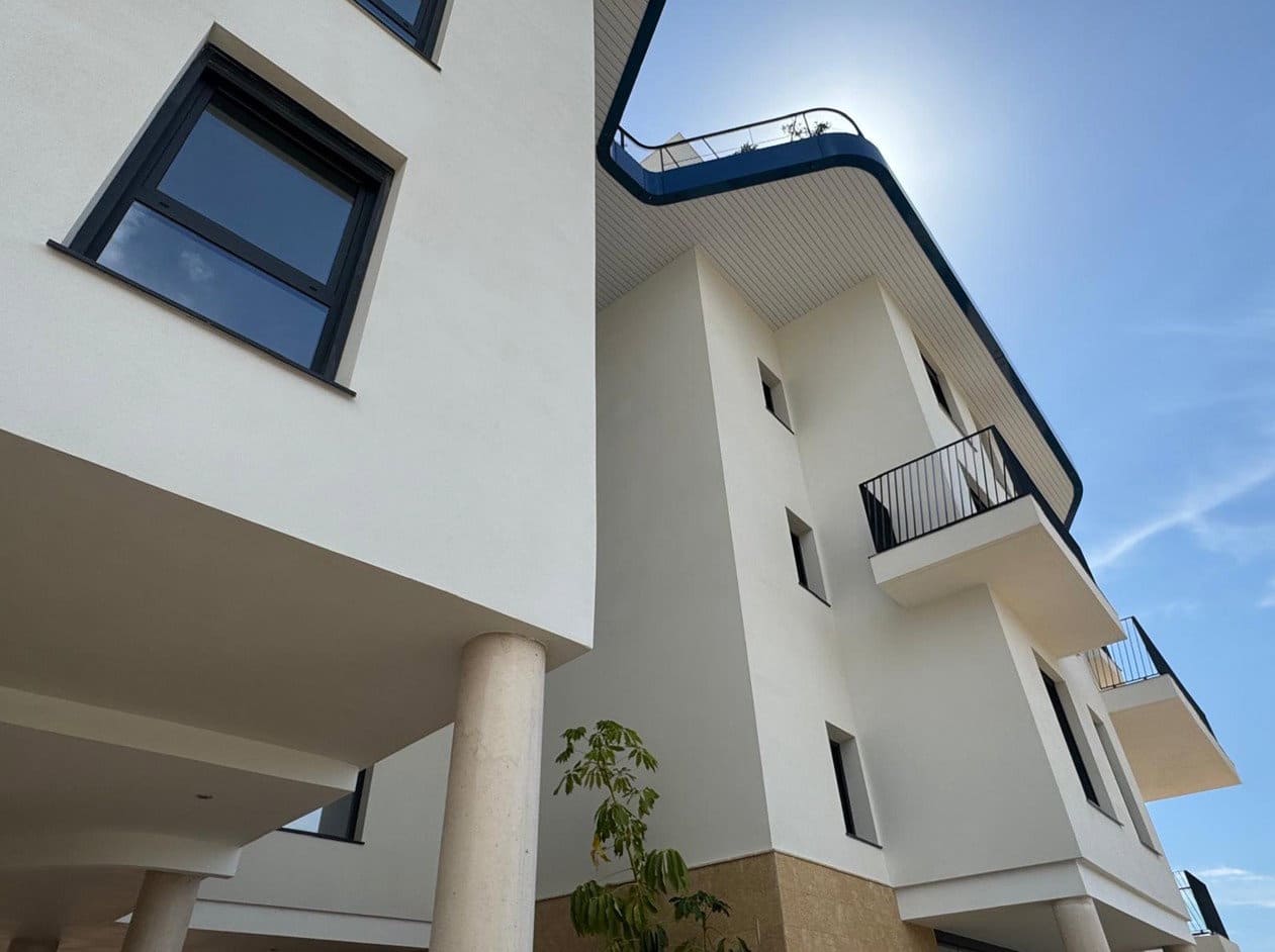 Apartamento de 2 habitaciones en La Villajoyosa / Vila Joiosa en venta con piscina garaje - 445.000 € (Ref: 10091488)