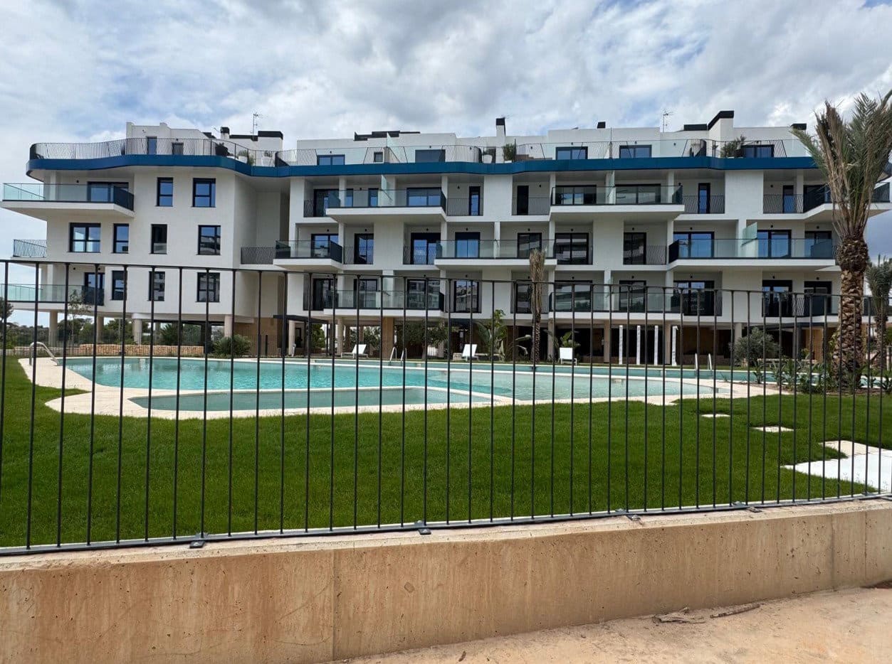 Apartamento de 2 habitaciones en La Villajoyosa / Vila Joiosa en venta con piscina garaje - 445.000 € (Ref: 10091488)