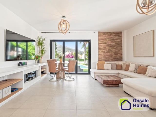 6 Zimmer Villa zu verkaufen in Valdeolletas - Las Cancelas - Xarblanca, Marbella - 1.400.000 € (Ref: 10020014)