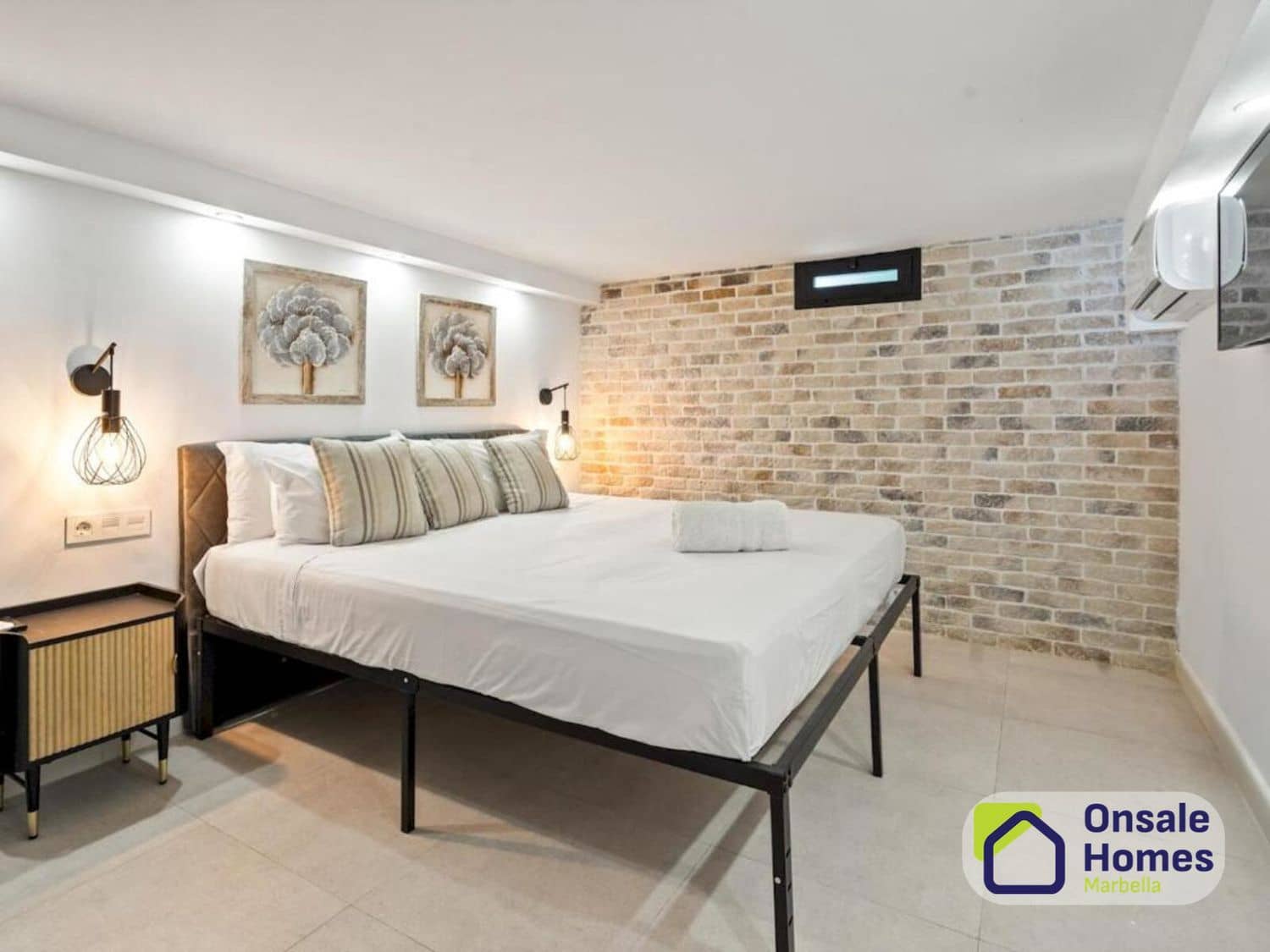 6 Zimmer Villa zu verkaufen in Marbella mit Pool Garage - 1.400.000 € (Ref: 10020014)