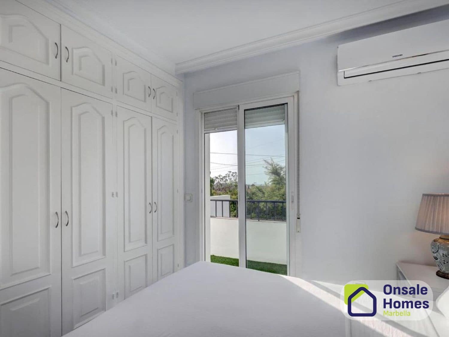 6 Zimmer Villa zu verkaufen in Marbella mit Pool Garage - 1.400.000 € (Ref: 10020014)