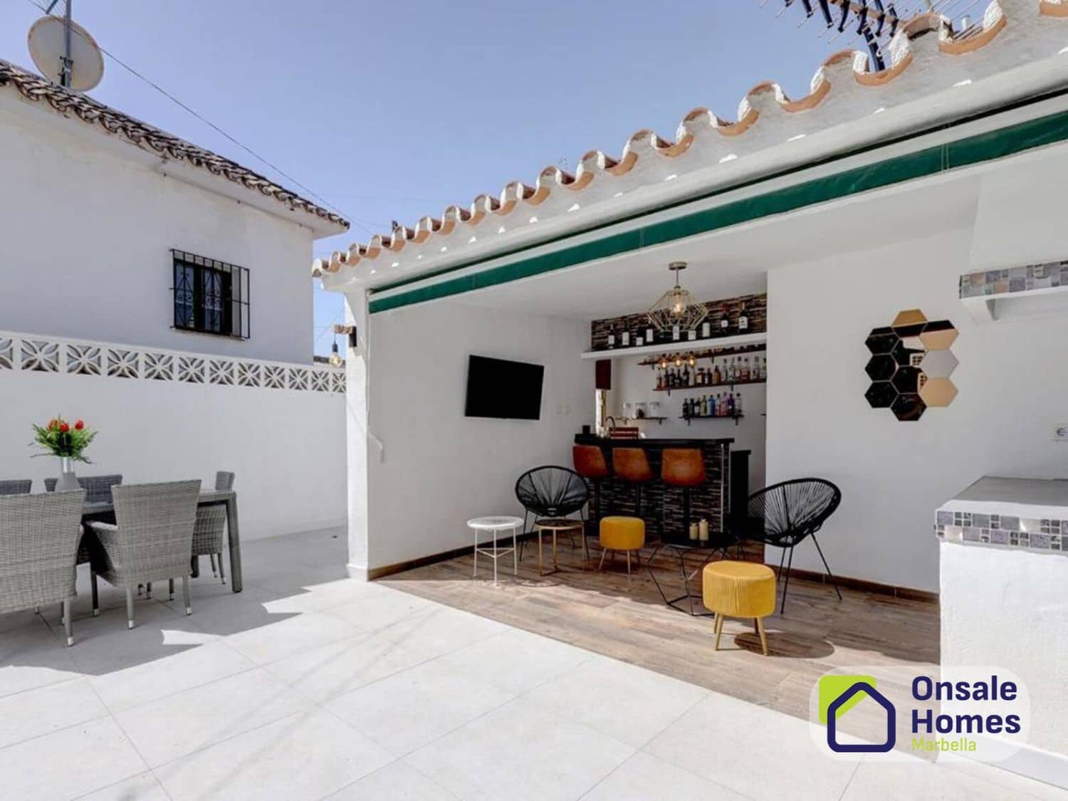 6 Zimmer Villa zu verkaufen in Marbella mit Pool Garage - 1.400.000 € (Ref: 10020014)