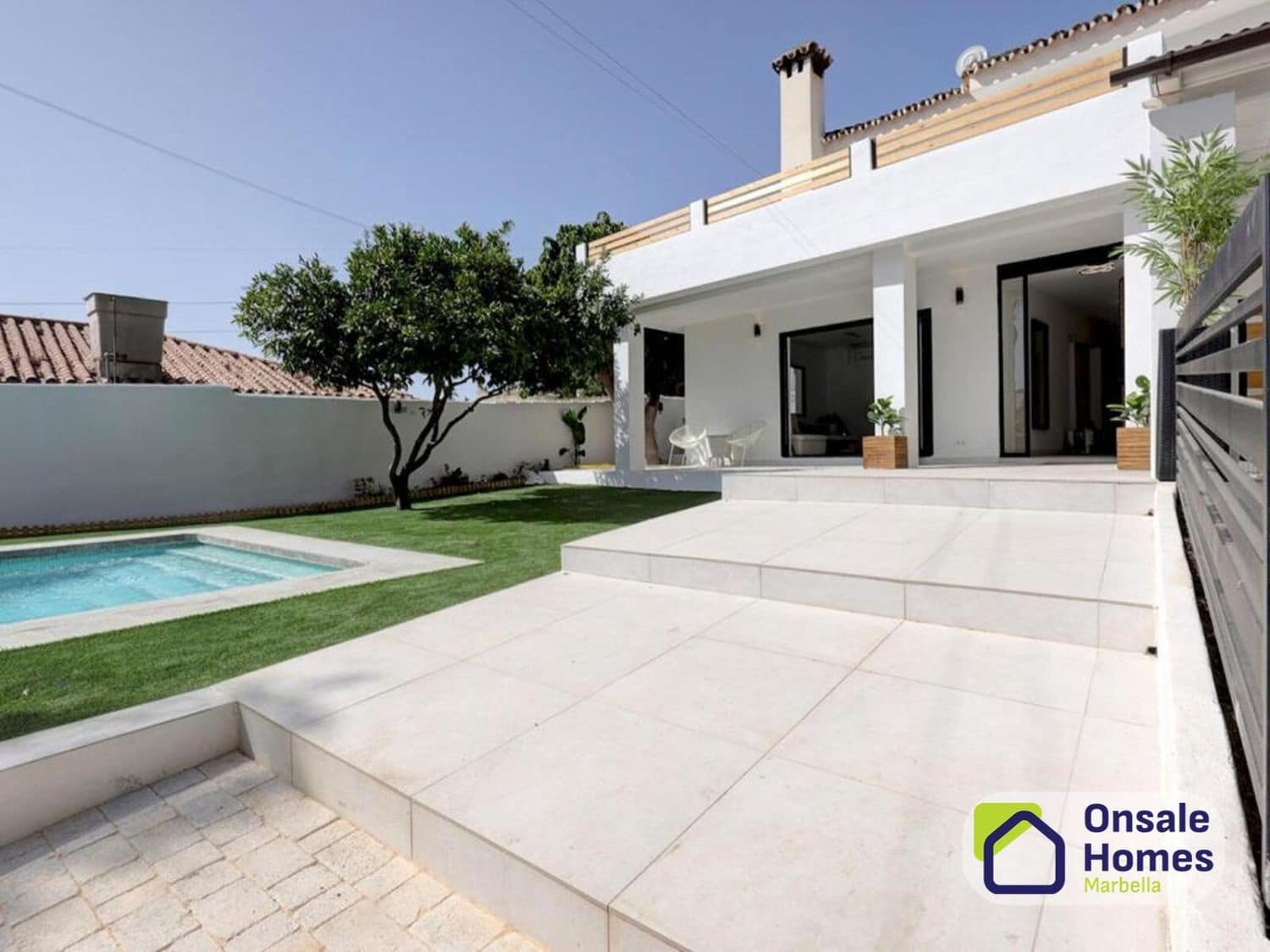 6 Zimmer Villa zu verkaufen in Marbella mit Pool Garage - 1.400.000 € (Ref: 10020014)