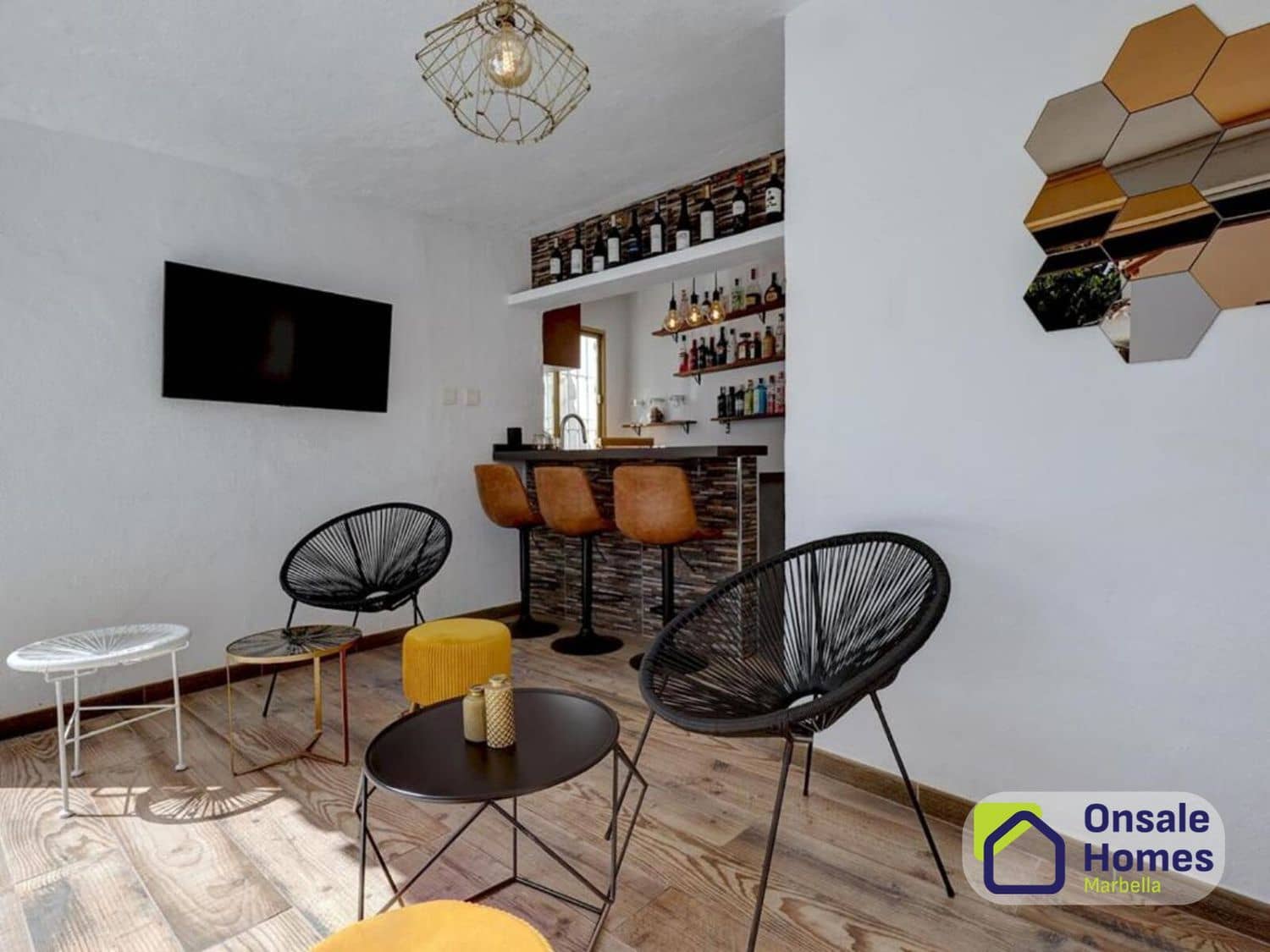 6 Zimmer Villa zu verkaufen in Marbella mit Pool Garage - 1.400.000 € (Ref: 10020014)