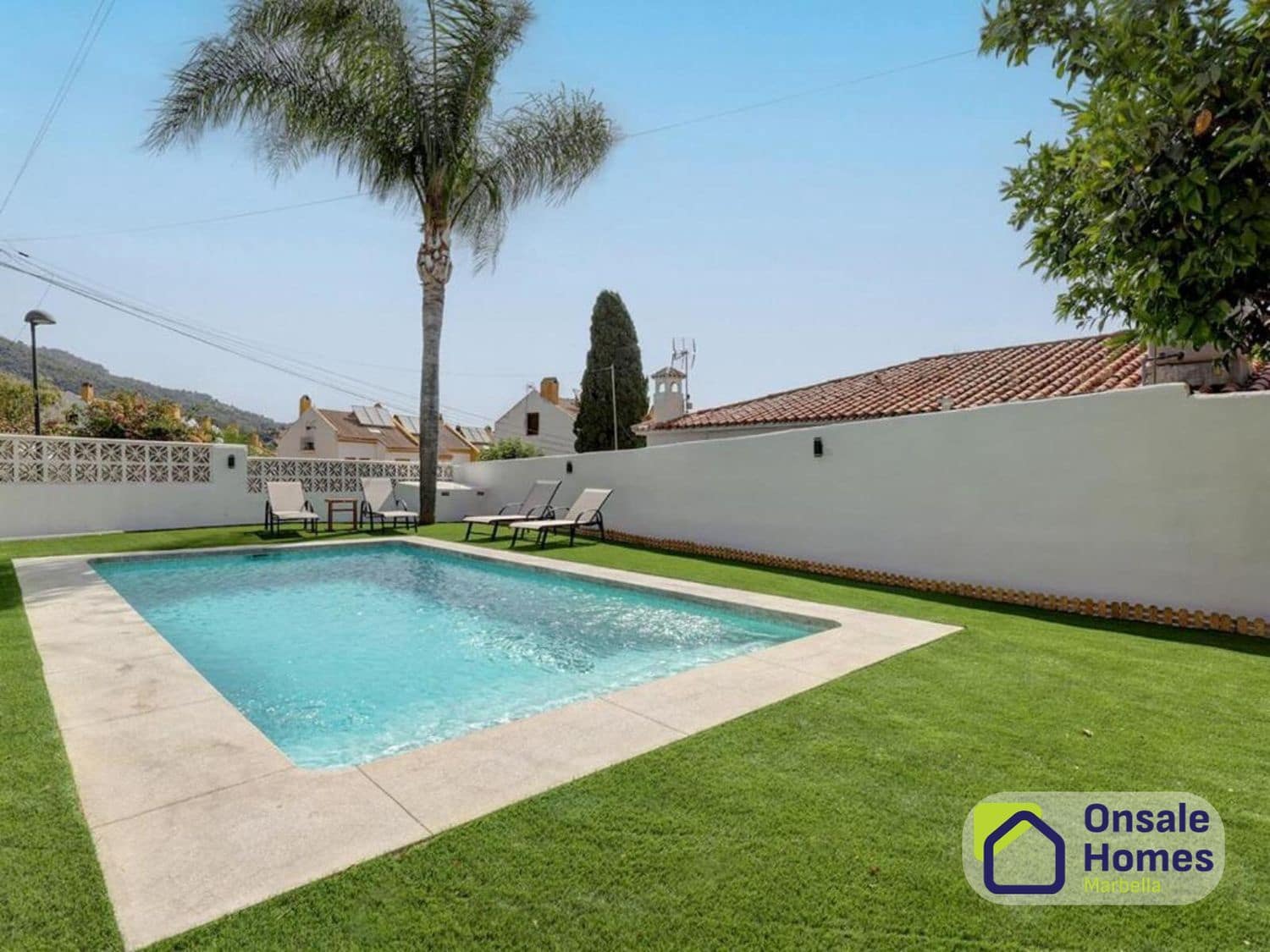6 bedroom Villa for sale in Marbella with pool garage - € 1,400,000 (Ref: 10020014)