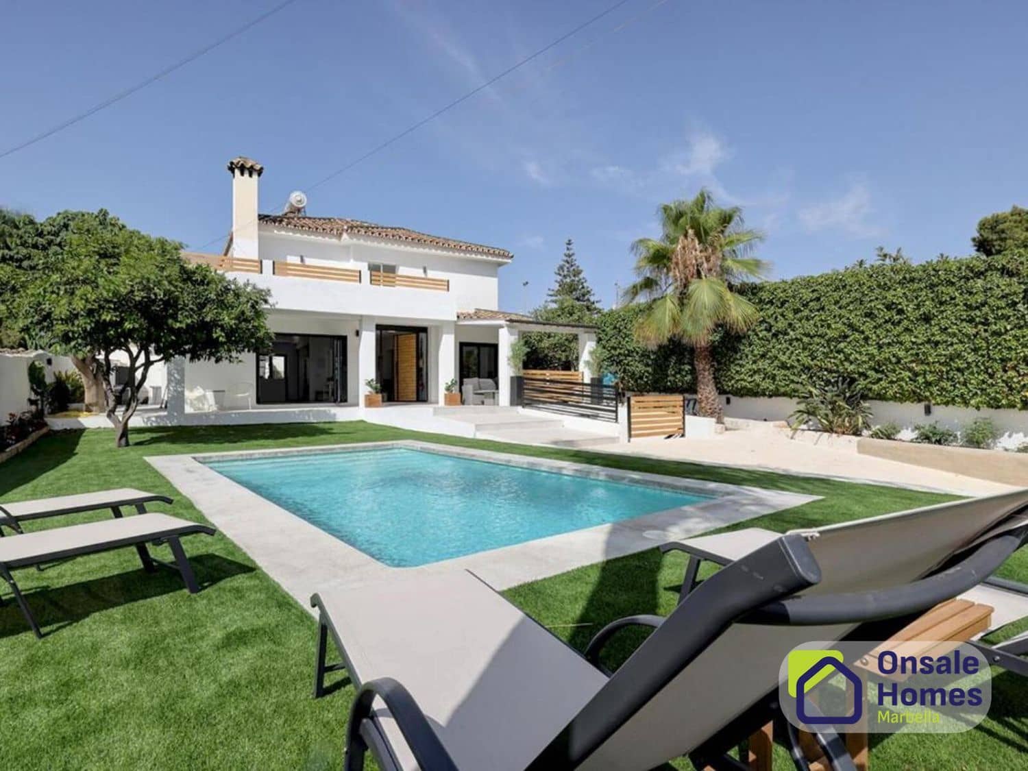 6 bedroom Villa for sale in Marbella with pool garage - € 1,400,000 (Ref: 10020014)