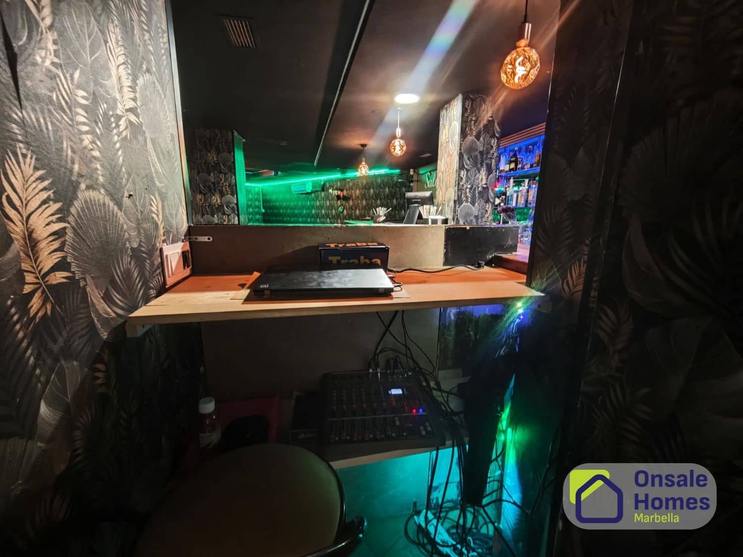Comercial para arrendar em Marbella - 1 200 € (Ref: 10023533)