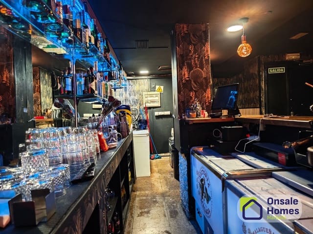 Comercial para arrendar em Playa Bajadilla - Puertos, Marbella - 1 200 € (Ref: 10023533)