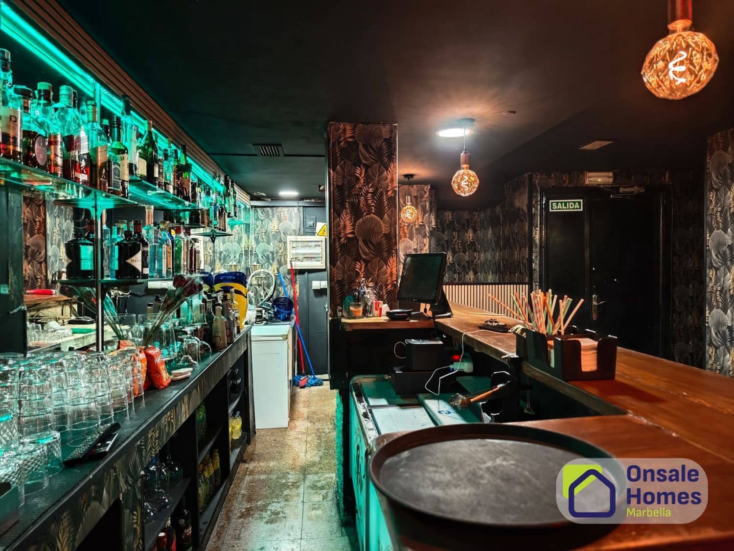 Comercial para arrendar em Marbella - 1 200 € (Ref: 10023533)