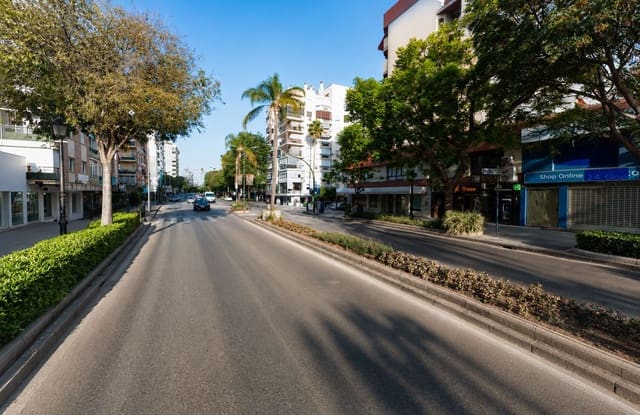 3 soveværelse Lejlighed til salg i Ricardo Soriano, Marbella med swimmingpool garage - € 675.000 (Ref: 10029991)