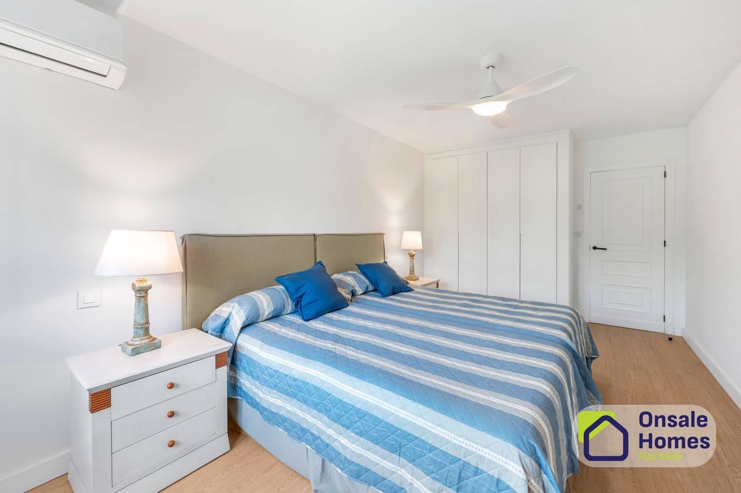 2 quarto Apartamento para arrendar em Marbella com garagem - 2 400 € (Ref: 10031423)