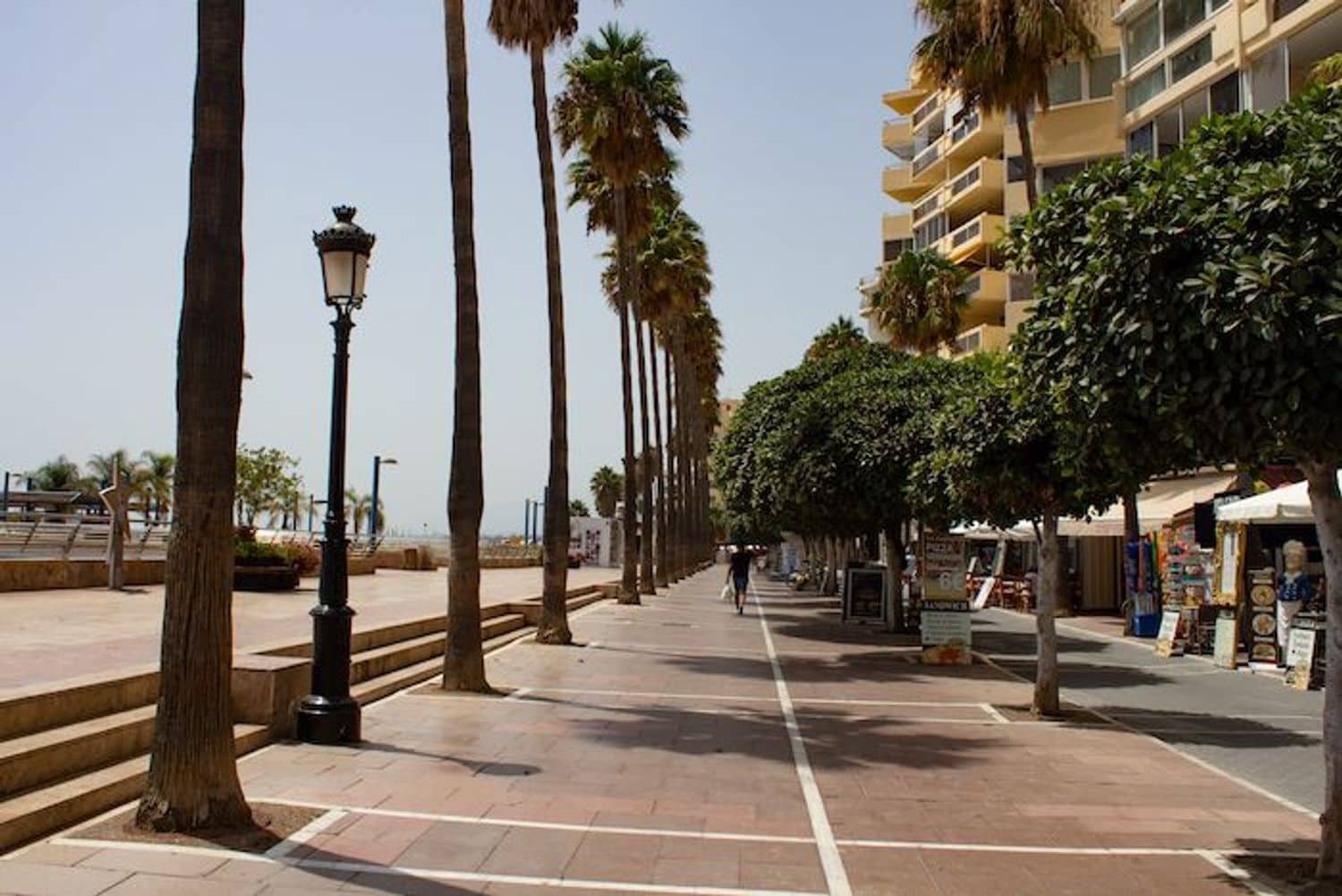 Local Commercial à louer à Marbella - 3 500 € (Ref: 10031424)