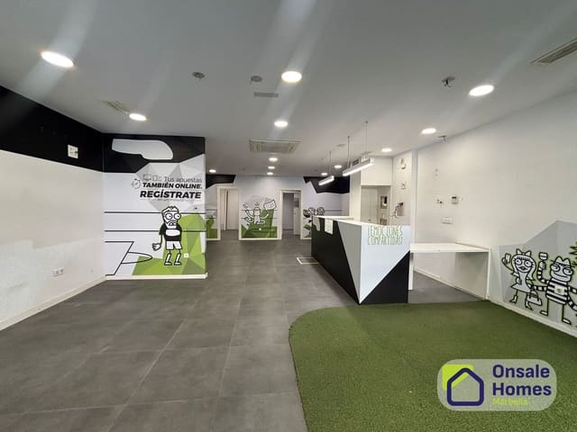Komercyjne do wynajęcia w Playa Bajadilla - Puertos, Marbella - 3 500 € (Ref: 10031424)
