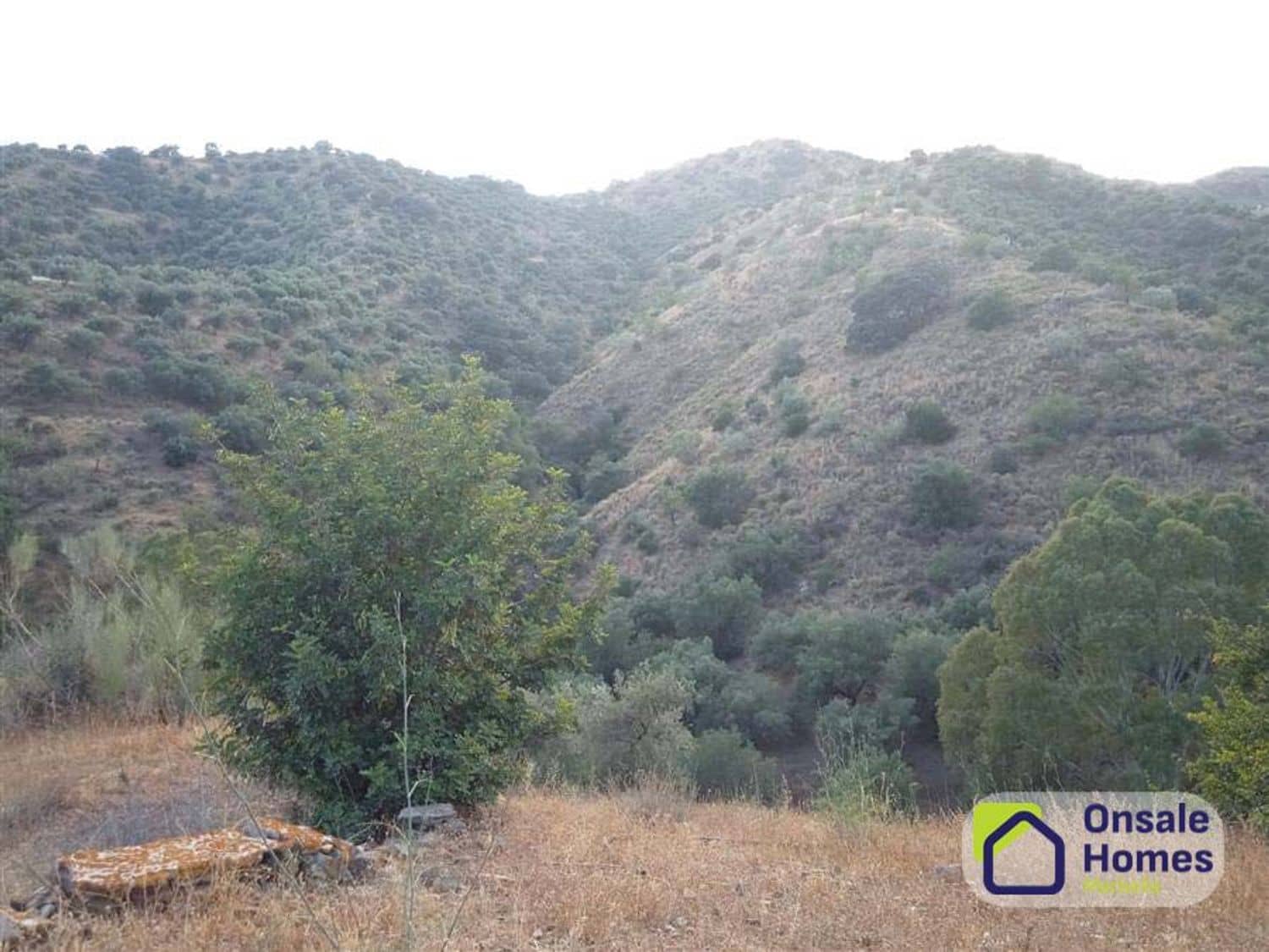 Ubebygd land til salgs i Malaga by - € 850 000 (Ref: 10040248)