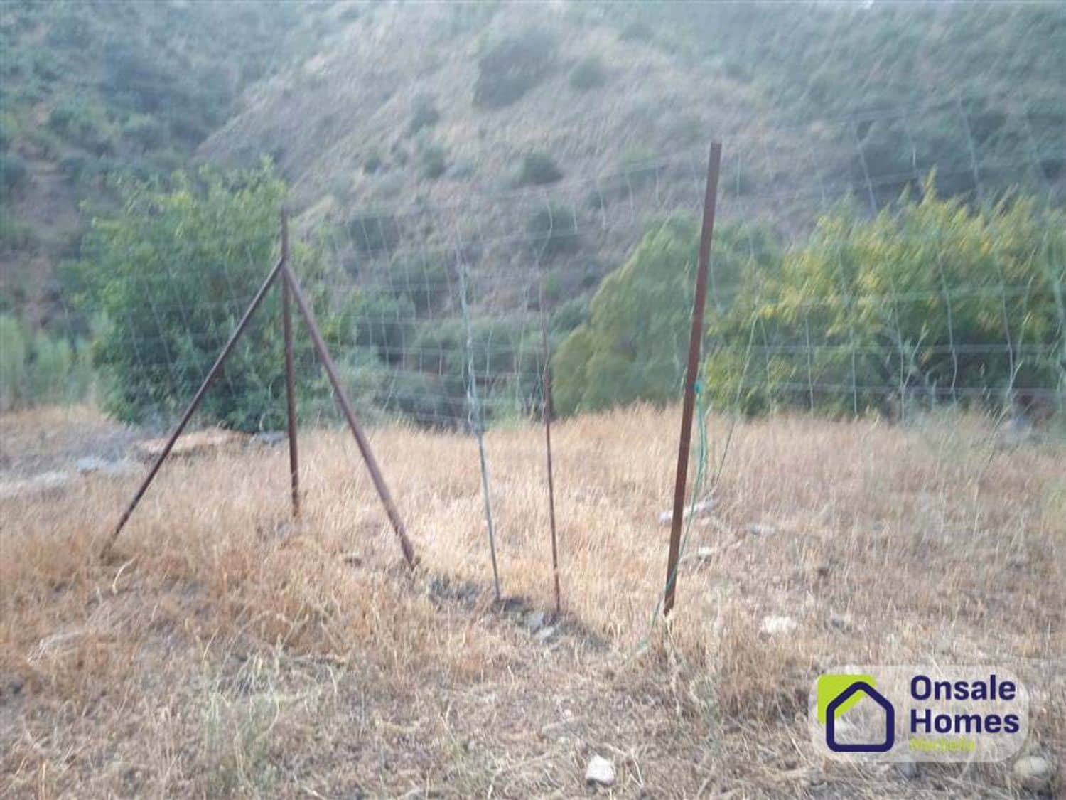 Ubebygd land til salgs i Malaga by - € 850 000 (Ref: 10040248)