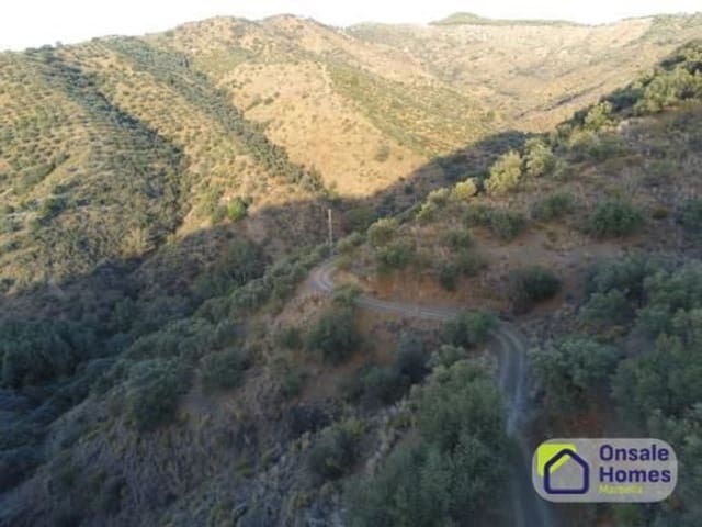 Teren niezagospodarowany na sprzedaż w Dsmo Dm Este, Miasto Málaga - 850 000 € (Ref: 10040248)
