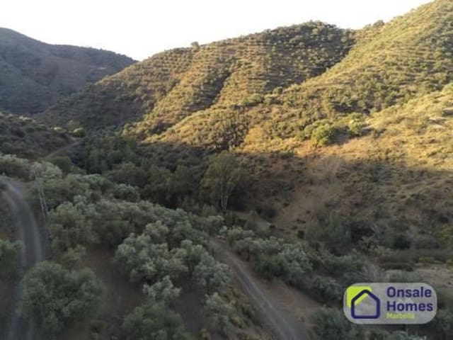 Teren niezagospodarowany na sprzedaż w Dsmo Dm Este, Miasto Málaga - 850 000 € (Ref: 10040248)