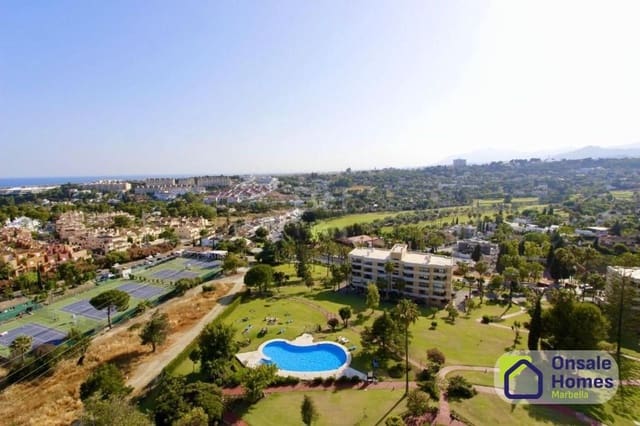 Apartamento de 2 habitaciones en Aloha Golf, Marbella en venta con piscina garaje - 450.000 € (Ref: 10040249)