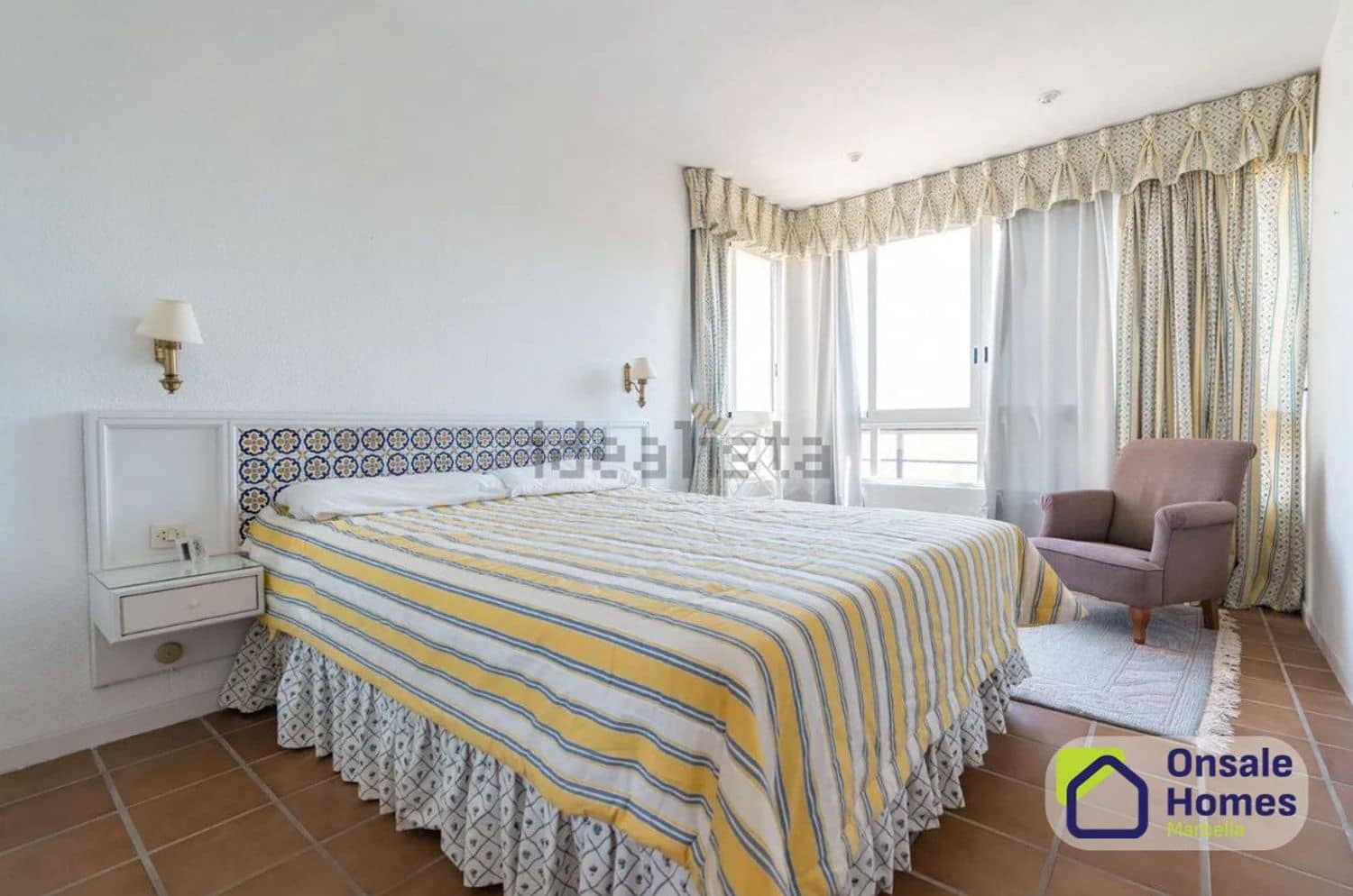 2 Zimmer Apartment zu verkaufen in Aloha Golf mit Pool Garage - 450.000 € (Ref: 10040249)
