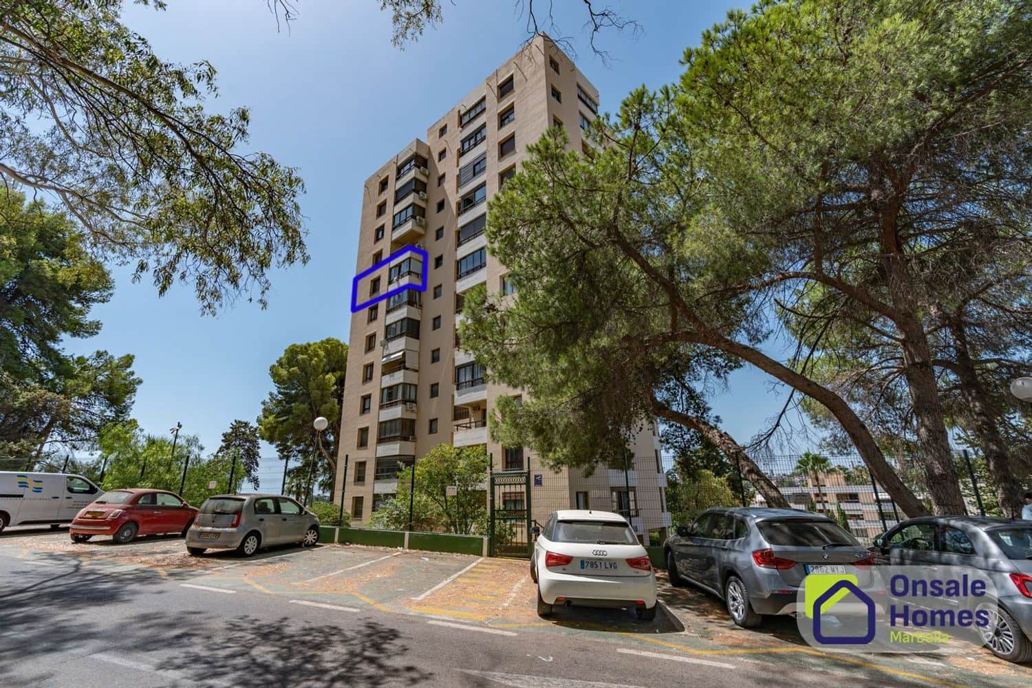 2 sypialnia Apartament na sprzedaż w Aloha Golf z basenem garażem - 420 000 € (Ref: 10040249)