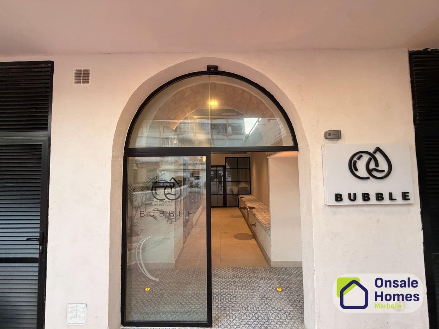 Local Comercial en Marbella en venta - 310.000 € (Ref: 10042460)