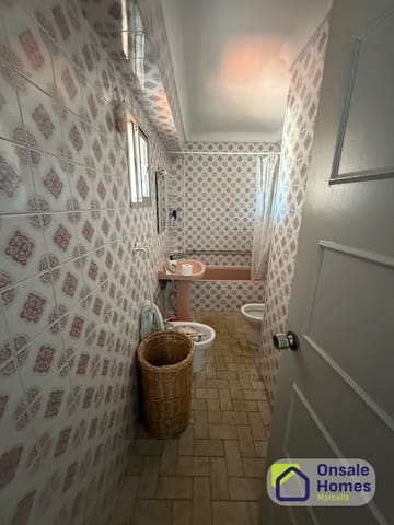 3 soverom Leilighet til salgs i Divina Pastora, Marbella med garasje - € 260 000 (Ref: 10066972)