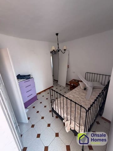 3 soverom Leilighet til salgs i Divina Pastora, Marbella med garasje - € 260 000 (Ref: 10066972)