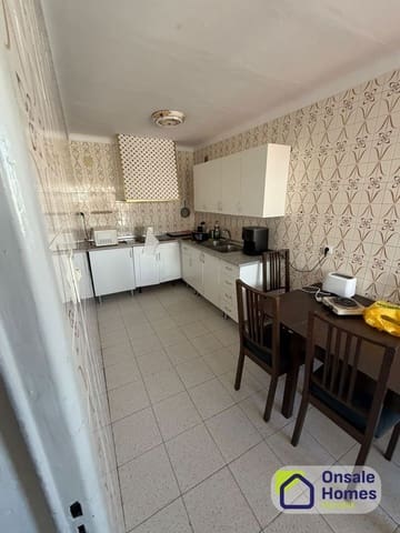 3 soverom Leilighet til salgs i Divina Pastora, Marbella med garasje - € 260 000 (Ref: 10066972)