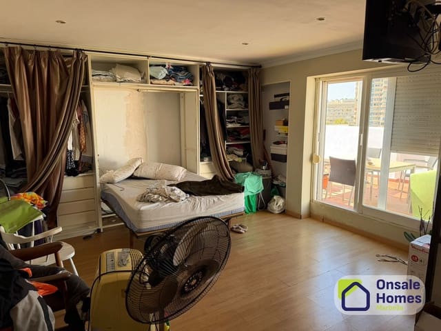 1 soverom Leilighet til salgs i Divina Pastora, Marbella med garasje - € 220 000 (Ref: 10066973)